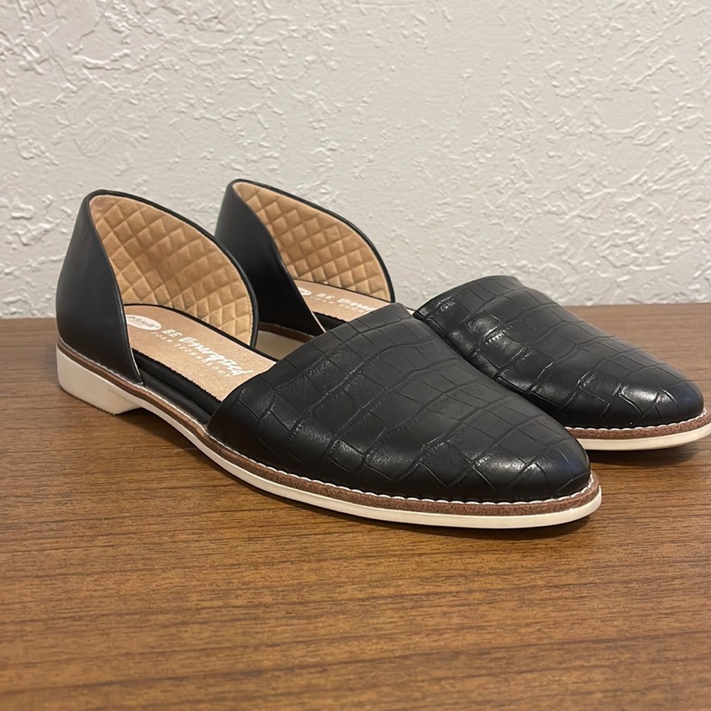 Black croc flats